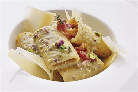 Paccheri Pasta with Pistachios, Pancetta and Piave Cheese | MaMaBlip