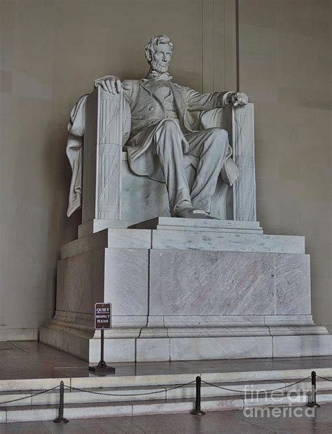 Inside The Lincoln Memorial In Washington, Dc Photograph by Doug Swanson