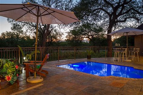 HOEDSPRUIT WILDLIFE ESTATE - Prices & Lodge Reviews (South Africa)