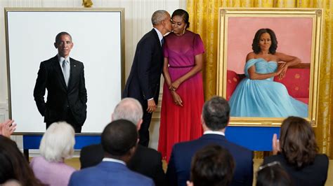 Obamas Return to White House as Official Portraits Unveiled | Chicago ...