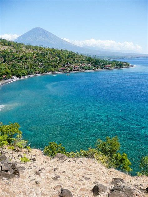 amed beach - HitsBanget.com