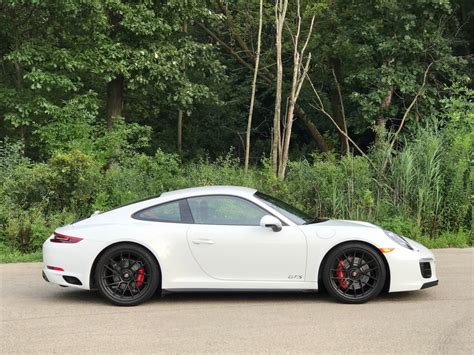 2017 Porsche 911 Carrera 4 GTS: Living with a street and track star