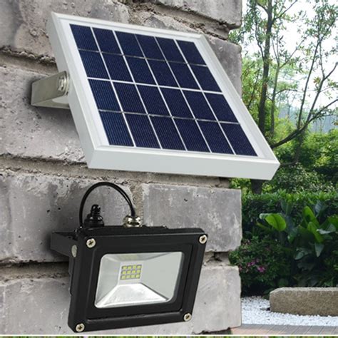 37.42$ Buy here - Outdoor Solar Powered LED Flood light 10W with 5M wire+2200mA battery for ...