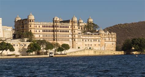 Unveiling India's Exquisite Luxury Hotels