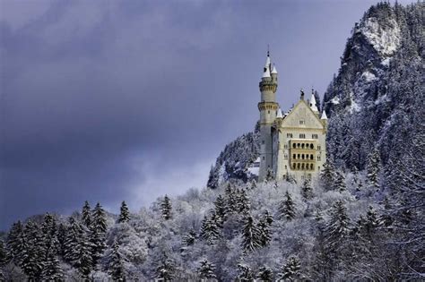 16 Most Fascinating Castles During Winter > FREEYORK