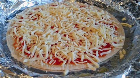 Pizza With Cheese Topping Free Stock Photo - Public Domain Pictures