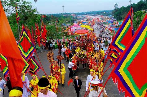 Experience the Vibrant Celebrations of Hung Kings' Commemoration Day in Saigon - Saigon Walking Tour