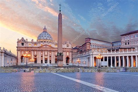 Vatican, Rome, St. Peter's Basilica — Stock Photo © TTstudio #48760351