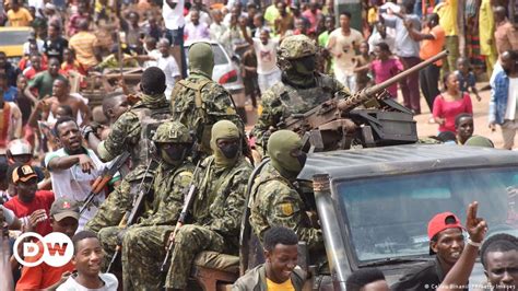 Guinea: Coup leaders ban ministers from traveling – DW – 09/06/2021