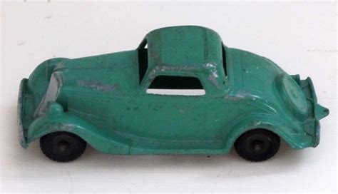 Vintage Metal Cars - House of Hawthornes