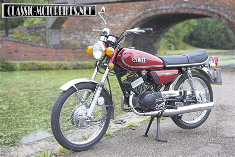 Yamaha RD125B Road Test - Classic Motorbikes