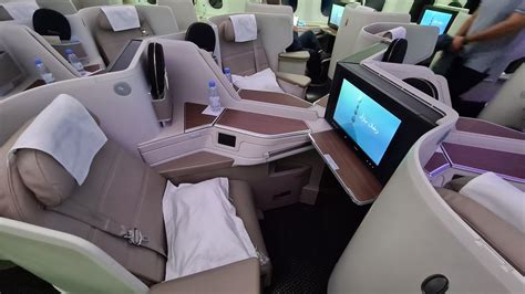 Saudi Airlines Business Class Review 787 Jed / Man