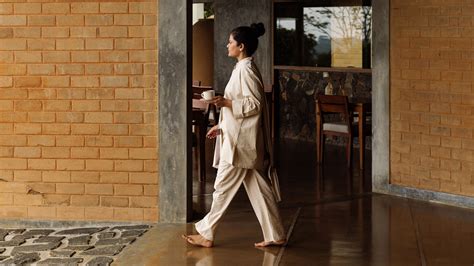 In Kerala, an Ayurveda Experience Across the Mountains, Beaches, and Backwaters of Kerala, India ...