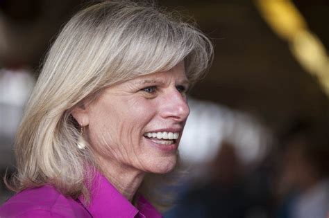 Mary Burke faces final weeks in campaign to unseat Wis. Gov. Walker ...