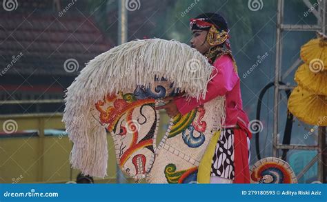 Jaranan Dance, is a Traditional Dance from Java. Jaranan Comes from Jaran Which Means Horse ...