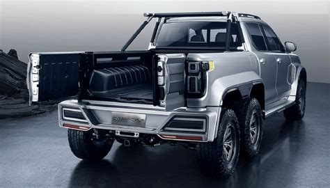 Great Wall Motors innovates and presents its six-wheel pickup at the ...