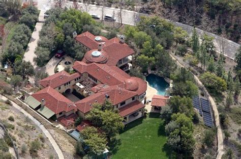 Ahnold Schwarzenegger's gigantic Brentwood mansion | Celebrity houses ...