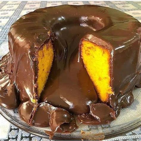 Bolo de Cenoura com Cobertura de Chocolate - Receitas da Mama