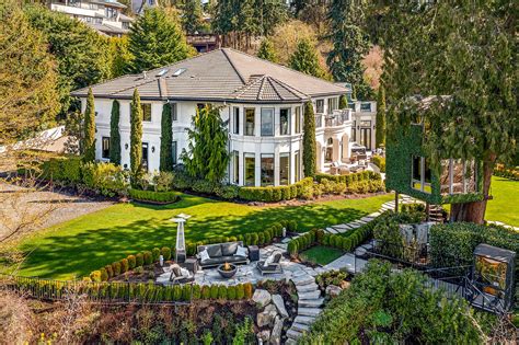 Russell Wilson lists Seattle mansion for $36M with Ciara