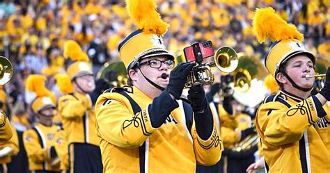 Bellevue native to perform at 2023 Citrus Bowl Jan. 1 | News ...