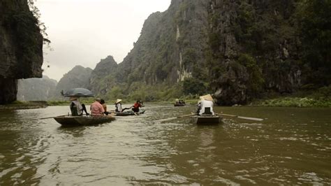 Tam Coc boat ride - YouTube