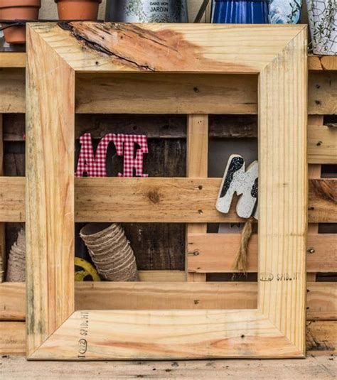 DIY Wooden Pallet Picture Frame – 101 Pallets