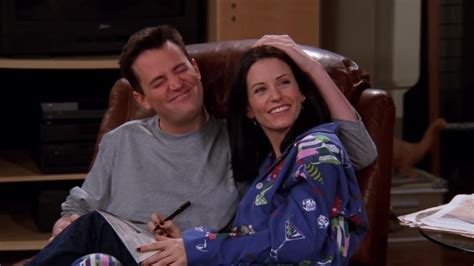 Courteney Cox honors Matthew Perry by sharing timeless Friends outtake ...