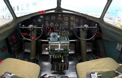 Cockpit of the Boeing B-17G Flying Fortress "Sentimental Journey ...