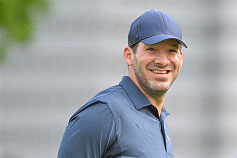 CBS Executive Has Honest Message About Tony Romo Before Super Bowl ...