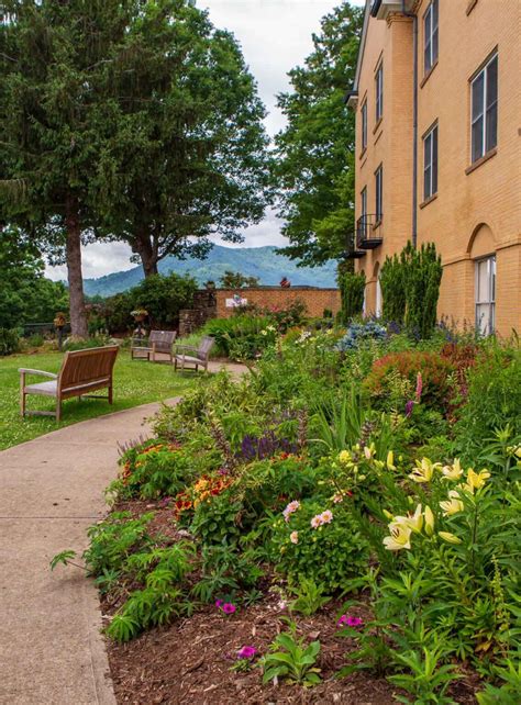 Lambuth Inn - Lake Junaluska Conference & Retreat Center