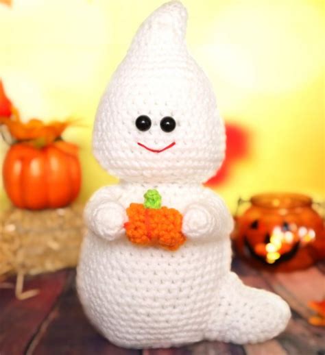 Halloween Crochet Ghosts Patterns