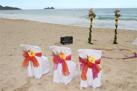 Hawaii wedding flower design by Sweet Hawaii Wedding