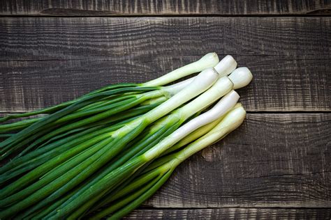 8 surprising health benefits of spring onion