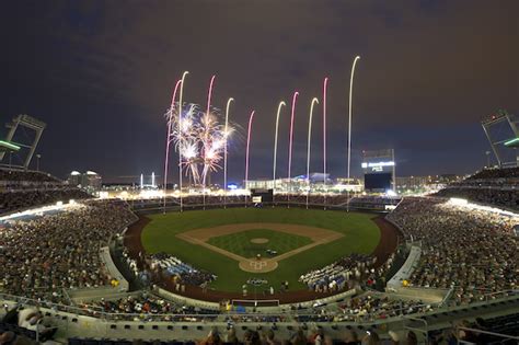 ESPN expands NCAA College Baseball Championships coverage to all 16 ...