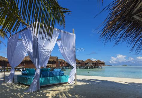 awl-images.com - Maldives / Cabana on the Anantara Veli resort, South Male Atoll, Maldives