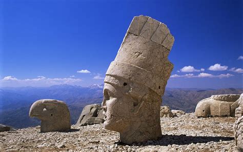 Mount Nemrut - Urbasm