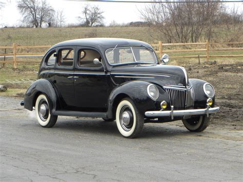 1939 Ford Deluxe Fordor Sedan Sold | Motorious