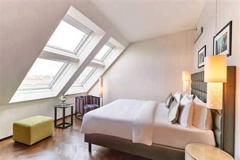 Steigenberger Hotel Herrenhof Rooms: Pictures & Reviews - Tripadvisor