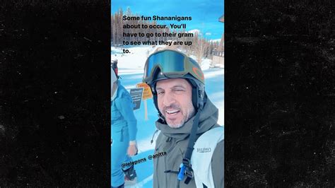 Mauricio Umansky Hits Ski Slopes with Anitta & Lele Pons, Films Them in ...