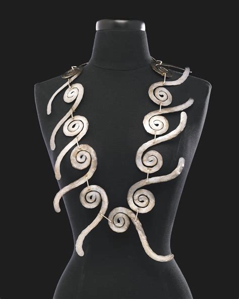 Lot | Sotheby's | Alexander calder jewelry, Alexander calder, Art jewelry contemporary