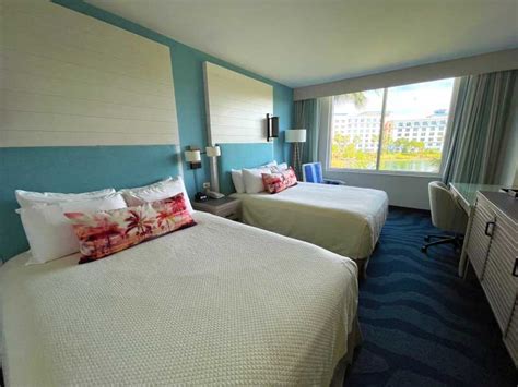 Universal Orlando Loews Sapphire Falls Resort - Universal Orlando Guide