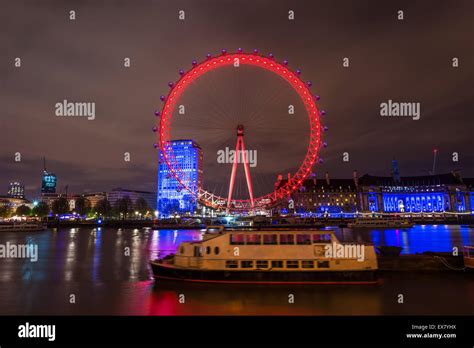 London Eye at night Stock Photo - Alamy