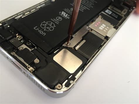 IPhone 5S & 5C Battery Replacement - How To : 9 Steps (with Pictures ...