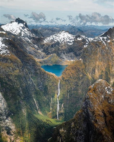 Such a magnificent view of the iconic Lake Quill, New Zealand 💦 The ...