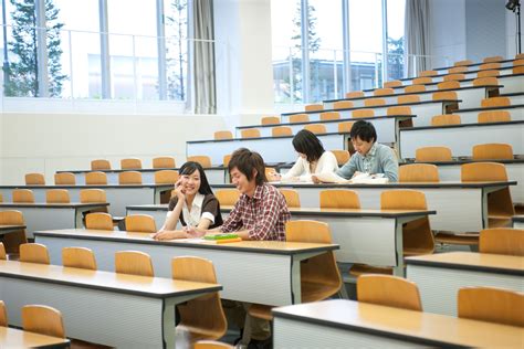 A Different Challenge: Teaching English to Japanese College Students - GaijinPot