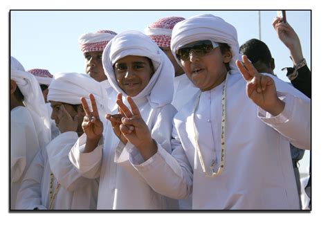 Traditional Dress-Culture of UAE - a photo on Flickriver