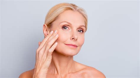 5 Ways To Slow Down The Aging Process | Fashionisers©