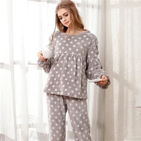 SpaRogerss Fashion Design Women Pajama Set 2018 Winter Ladies Flannel ...