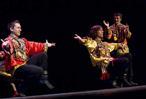 Russian Dancer Costume | Ensemble Barynya, photo by Dalia Bagdonaite, Russian dance "Kalinka ...