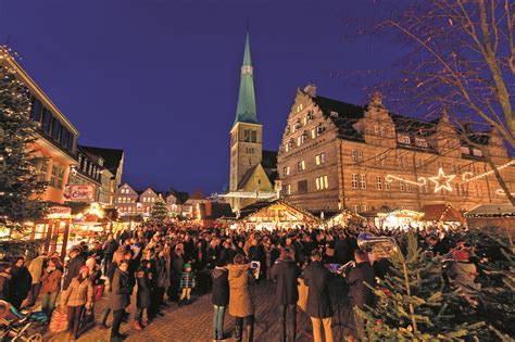 Pano_01_Weihnachtsmarkt_Hameln | Seven Castles